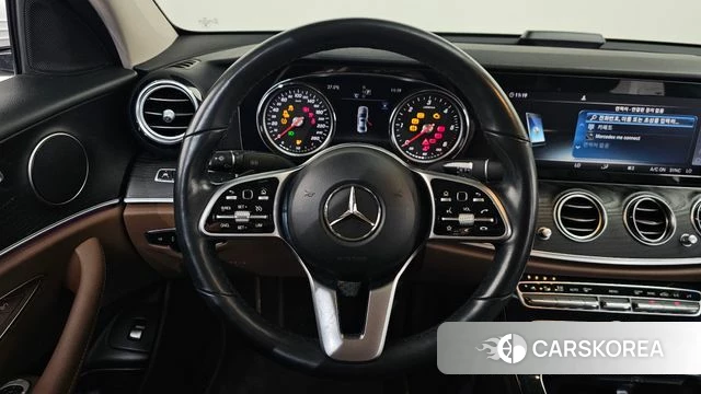 Mercedes-Benz E-Class W213 2018 Белый из Кореи, фото 4