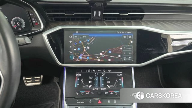 Audi A6 (C8) 2022 Белый из Кореи, фото 4