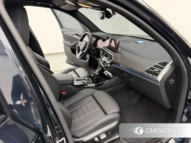 BMW iX3 2023 Черный двухцветный из Кореи, фото 4