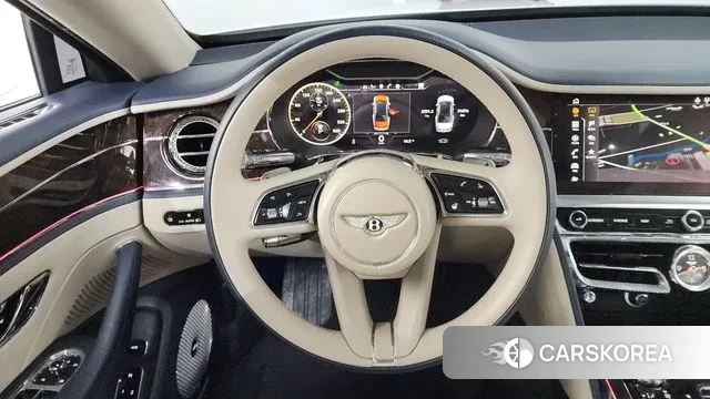 Bentley Flying Spur 3rd Generation 2022 Белый из Кореи, фото 4