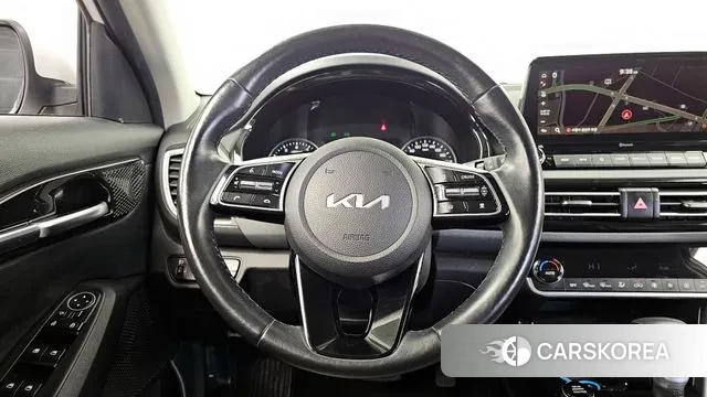 Kia Seltos 2022 Белый из Кореи, фото 4