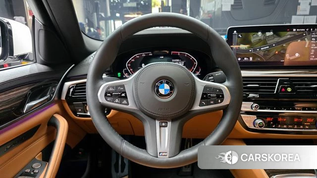 BMW 5 Series (G30) 2020 Белый из Кореи, фото 4