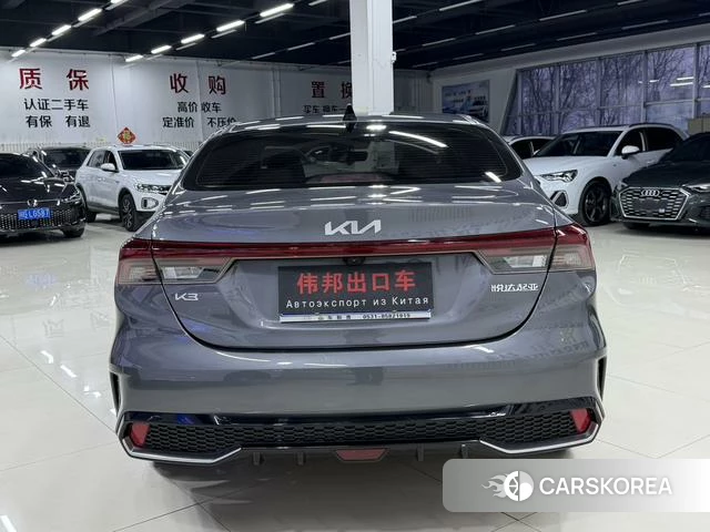 Kia K3 2023 Темно-серый из Китая, фото 4