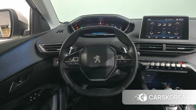 Peugeot 5008 second generation 2018 Белый из Кореи, фото 4