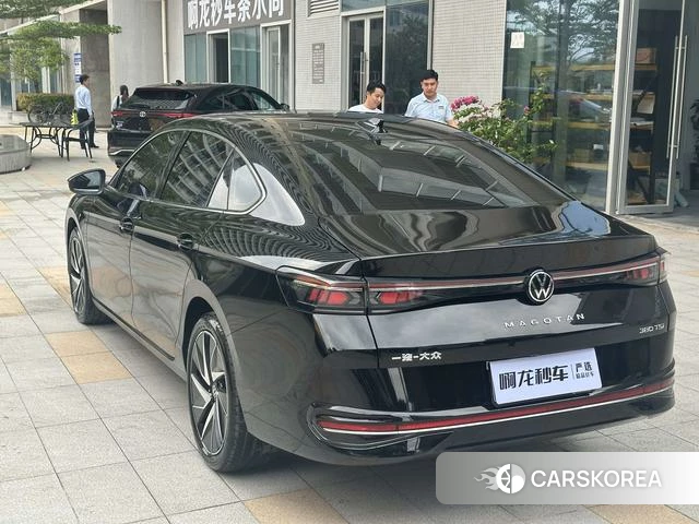 Volkswagen Magotan 2025 Черный из Китая, фото 4