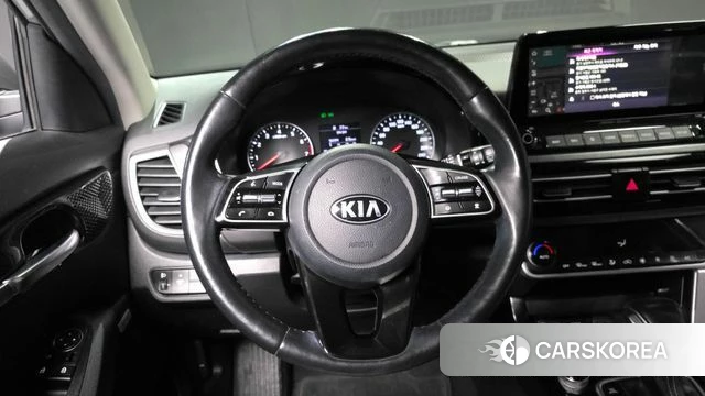 Kia Seltos 2019 Серый из Кореи, фото 4