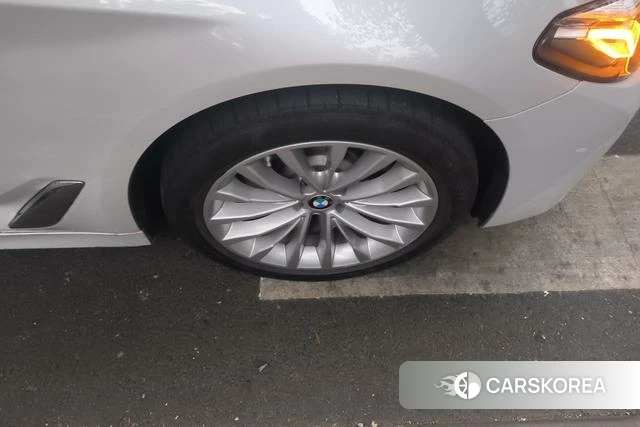 BMW 5 series PHEV 2021 Белый из Китая, фото 4