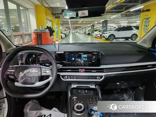 Kia The New Sportage 5th Generation Hybrid 2025 Белый из Кореи, фото 4