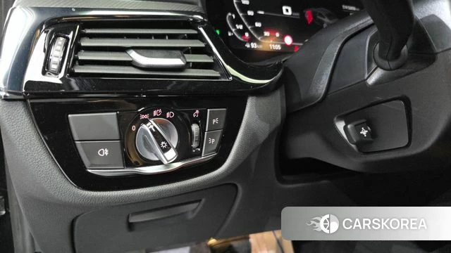 BMW M5 (F90) 2021 Черный из Кореи, фото 4
