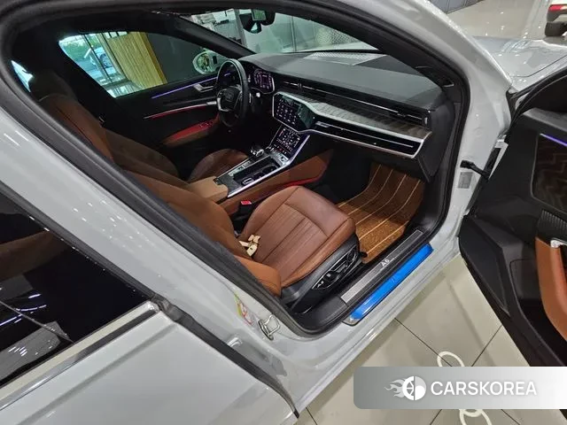 Audi A6 (C8) 2021 Белый из Кореи, фото 4