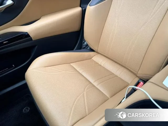 Lexus ES300h 7th generation 2022 Черный из Кореи, фото 4