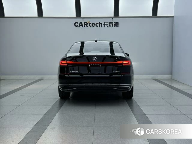 Volkswagen Passat 2024 Черный из Китая, фото 4