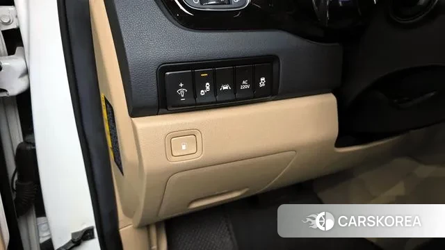 Kia The New Carnival 2018 Белый из Кореи, фото 4