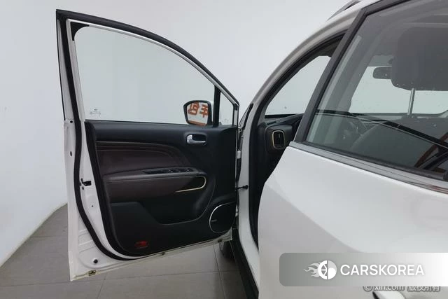 GAC Trumpchi Trumpchi GS3 2019 Белый из Китая, фото 4