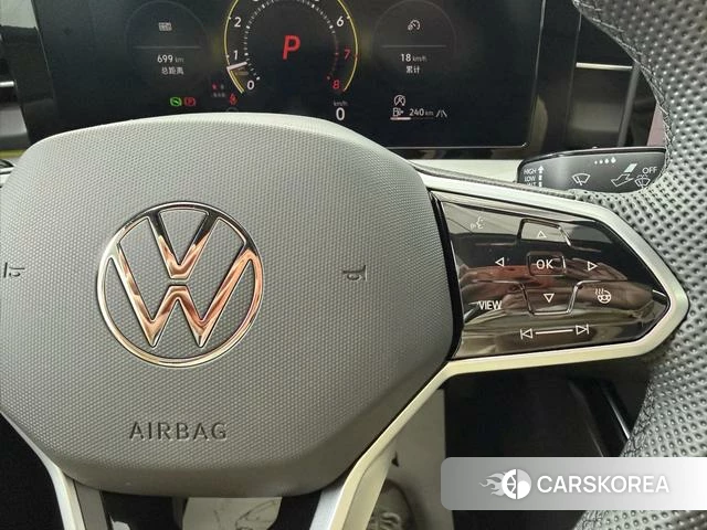 Volkswagen Lingdu 2025 Серебристо-серый из Китая, фото 4