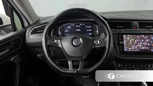 Volkswagen Tiguan Allspace 2020 Белый из Кореи, фото 4