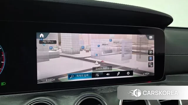 Mercedes-Benz E-Class W213 2023 Черный из Кореи, фото 4