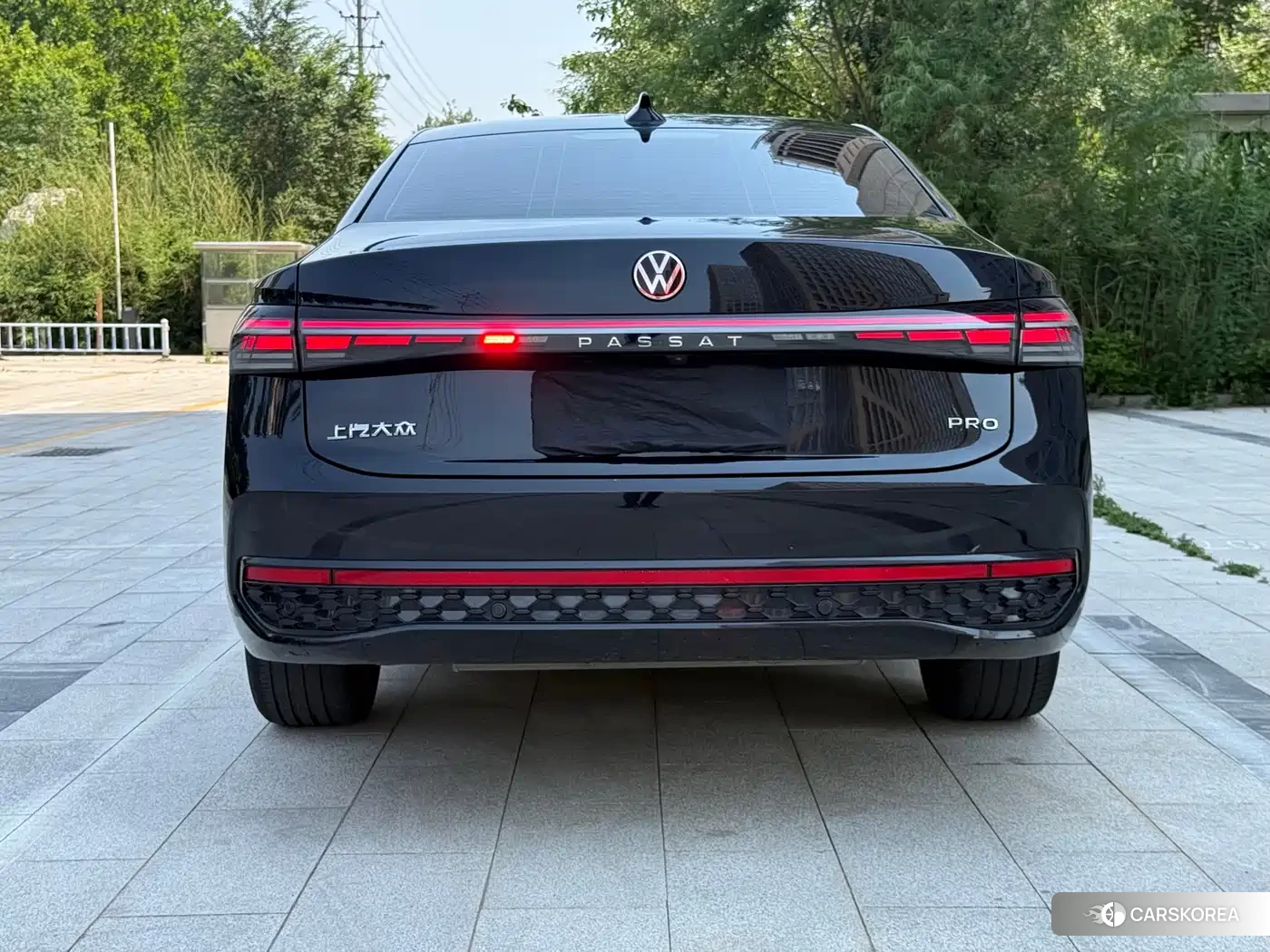 Volkswagen Passat 2024 Черный из Китая, фото 4