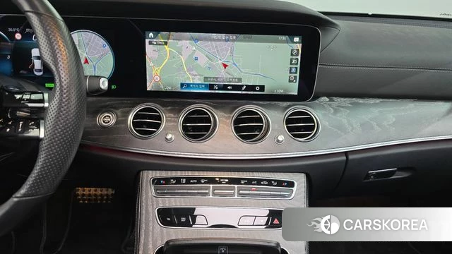Mercedes-Benz E-Class W213 2022 Серый из Кореи, фото 4