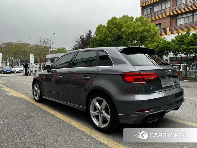 Audi A3 2020 Темно-серый из Китая, фото 4