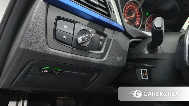 BMW 3 Series (F30) 2018 Белый из Кореи, фото 4