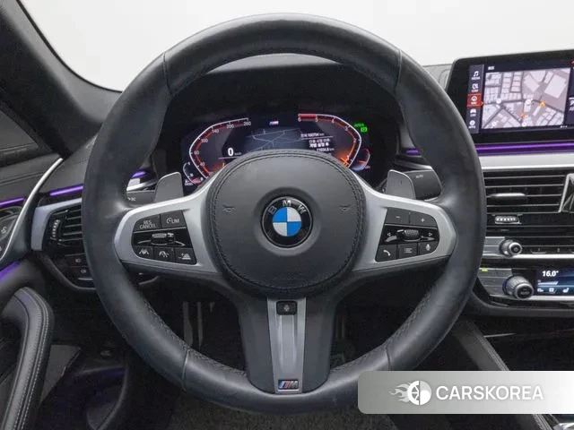 BMW 5 Series (G30) 2020 Цвет галактики из Кореи, фото 4