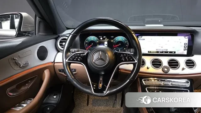 Mercedes-Benz E-Class W213 2021 Серебристо-серый из Кореи, фото 4