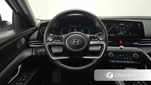 Hyundai The New Avante (CN7) 2023 Белый из Кореи, фото 4