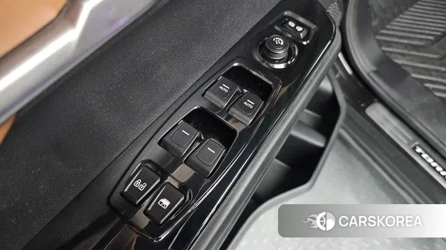 Ssangyong Torres 2023 Черный из Кореи, фото 4