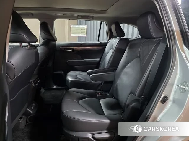 Toyota Highlander 4th Generation 2023 Серебряный из Кореи, фото 4