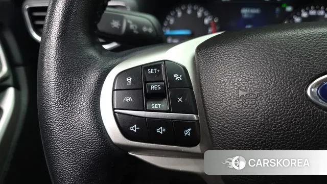 Ford Explorer 6th Generation 2022 Белый из Кореи, фото 4