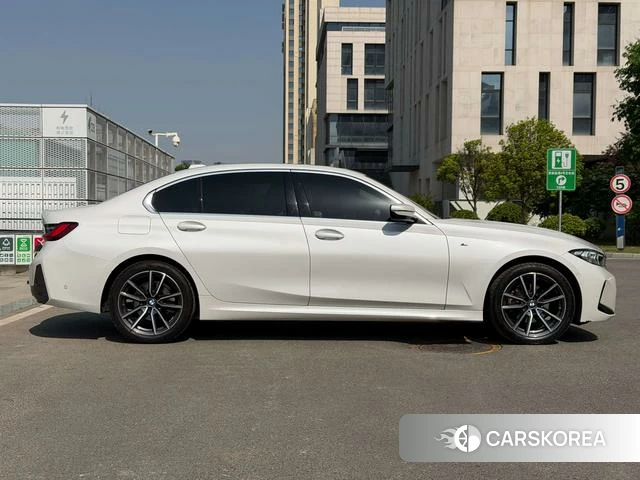 BMW 3 series 2023 Белый из Китая, фото 4
