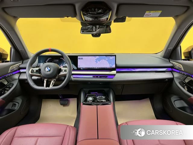 BMW 5 series 2025 Черный из Китая, фото 4