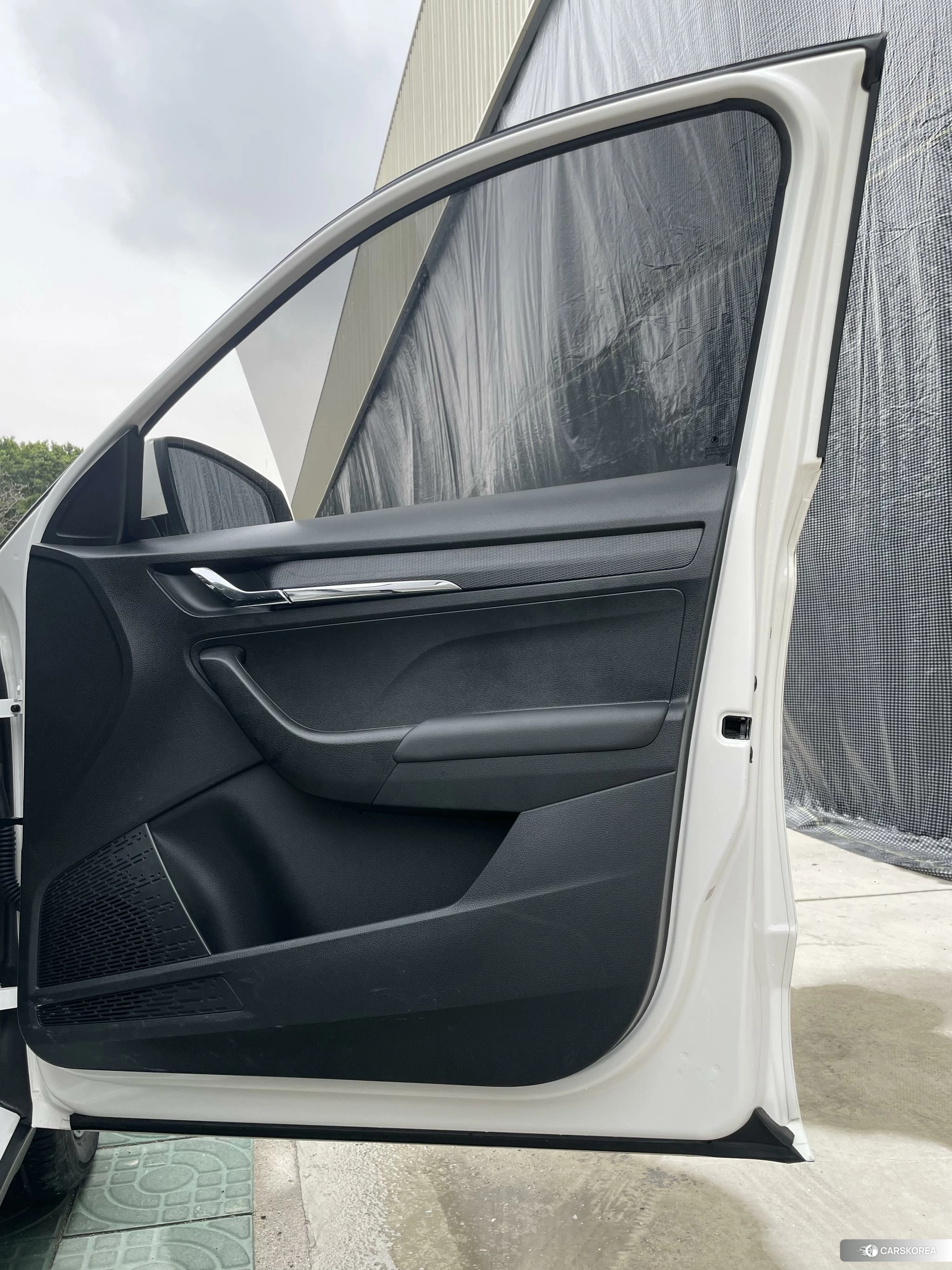 Skoda Komick 2022 Белый из Китая, фото 4