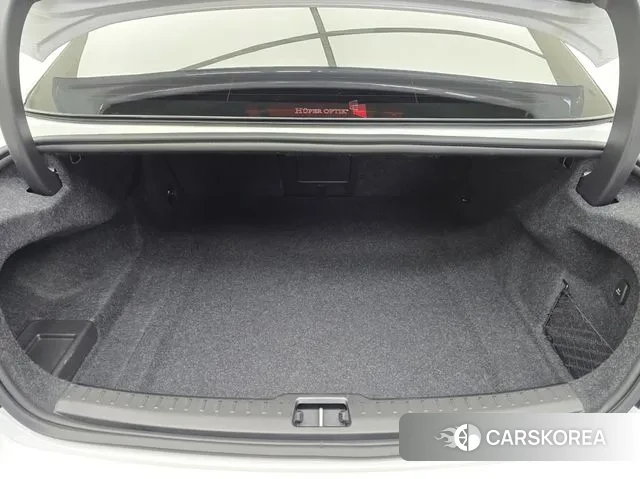 Volvo S60 3rd generation 2023 Белый из Кореи, фото 4