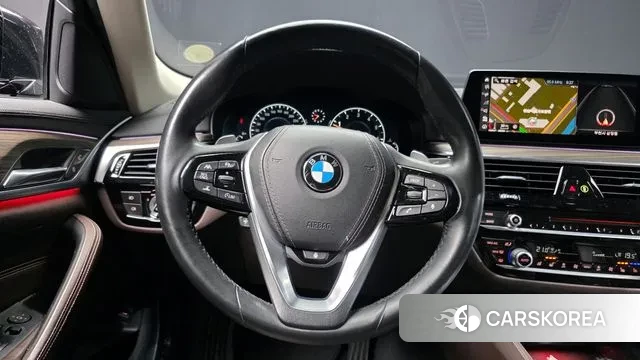 BMW 5 Series (G30) 2019 Черный из Кореи, фото 4