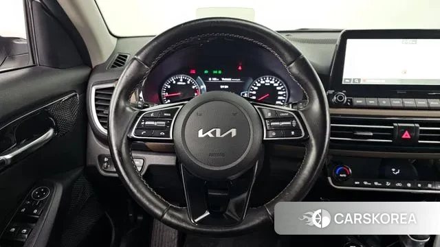 Kia Seltos 2022 Белый из Кореи, фото 4