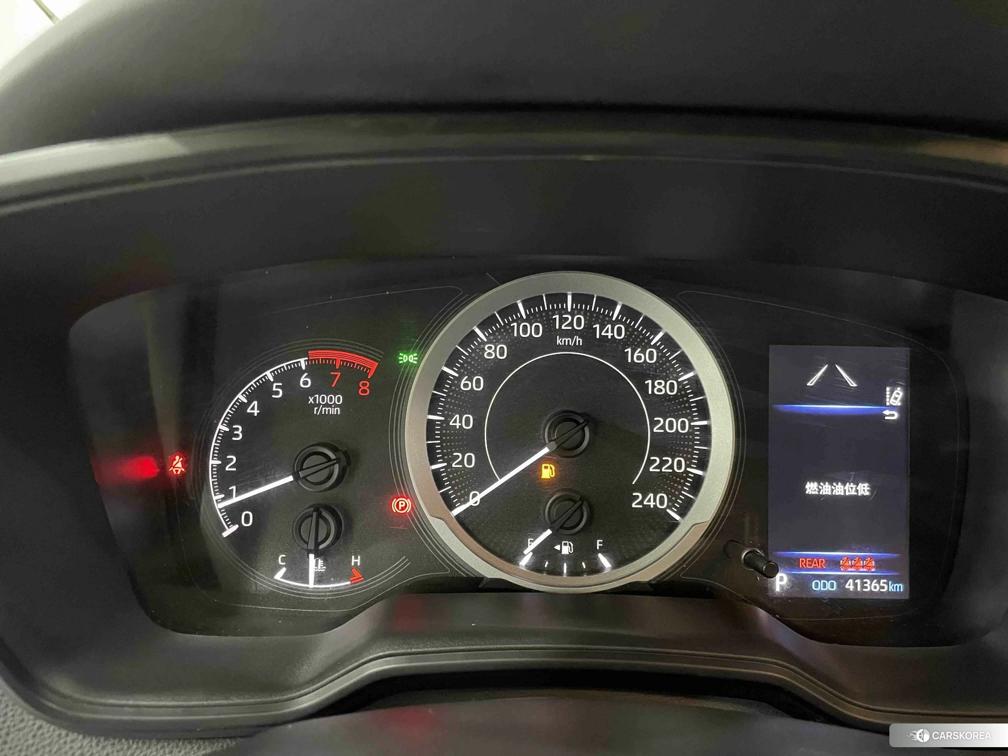 Toyota Corolla 2021 Белый из Китая, фото 4