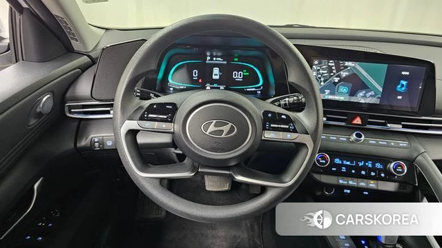 Hyundai The New Avante Hybrid (CN7) 2025 Белый из Кореи, фото 4