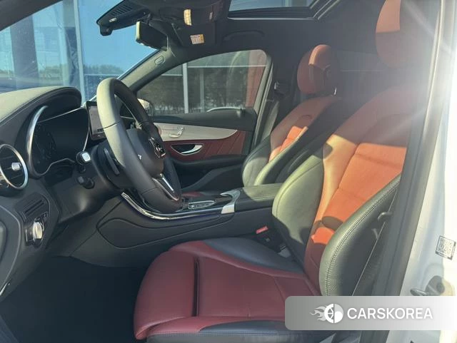 Mercedes-Benz GLC Coupe 2023 Белый из Китая, фото 4