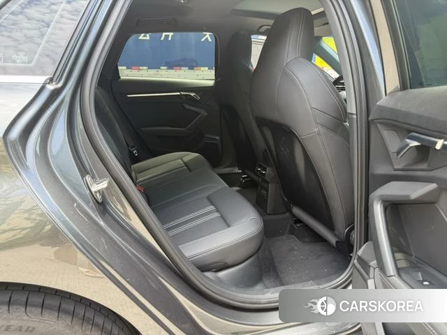 Audi A3 2023 Темно-серый из Китая, фото 4