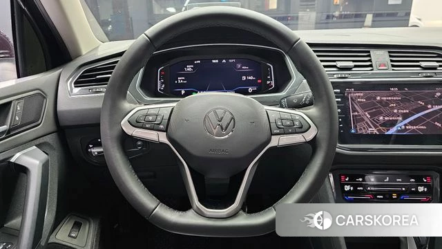 Volkswagen Tiguan second Generation 2021 Черный из Кореи, фото 4