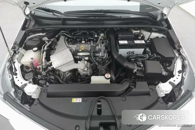 Toyota Corolla 2023 Белый из Китая, фото 4