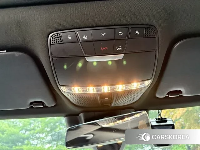 Mercedes-Benz C-Class W205 2021 Белый из Кореи, фото 4