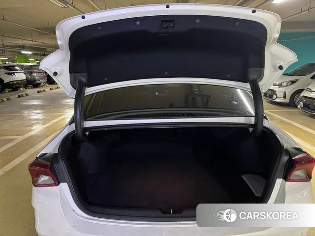 Kia K5 3rd generation 2022 Белый из Кореи, фото 4