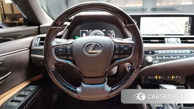 Lexus ES300h 7th generation 2021 Серый из Кореи, фото 4