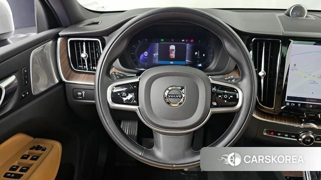 Volvo XC60 second Generation 2022 Белый из Кореи, фото 4