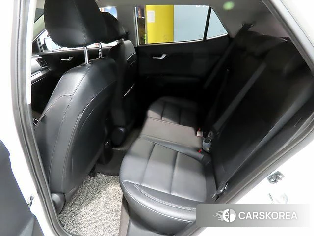 Kia Stonic 2018 Белый из Кореи, фото 4