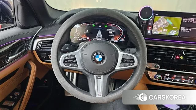 BMW 5 Series (G30) 2021 Черный из Кореи, фото 4