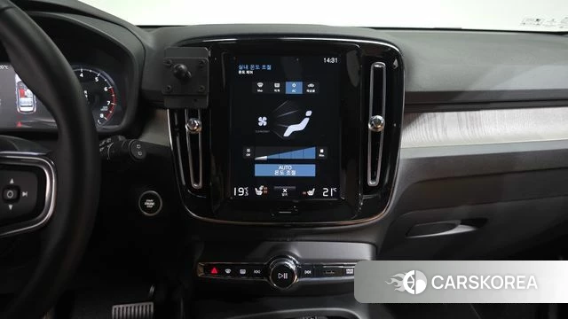 Volvo XC40 2020 Белый из Кореи, фото 4